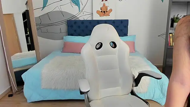 zoe turnner 18 online show from 21, 9, 2025