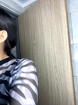 lilithTeen1  online show from 5, 11, 2025