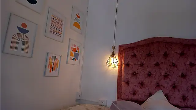 aprill21  online show from 2, 12, 2024