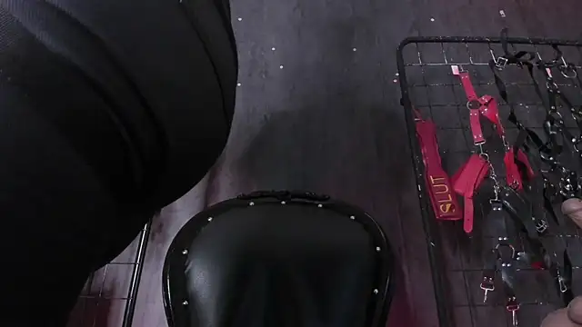 Carolina Arias online show from 1, 11, 2025