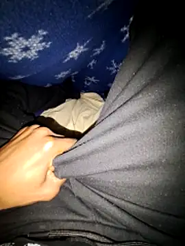 Snapshot of RovingAlcove chatting on 14, 3, 2026 RovingAlcove online show from 14, 3, 2026