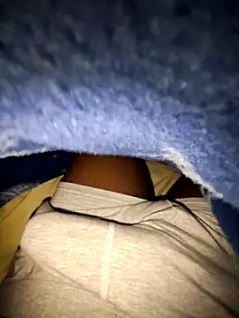 Snapshot of RovingAlcove chatting on 21, 3, 2026 RovingAlcove online show from 21, 3, 2026