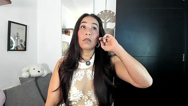 electra hunt online show from 27, 6, 2026