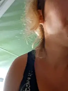 Snapshot of allinqueen chatting on 17, 1, 2025 allinqueen online show from 17, 1, 2025
