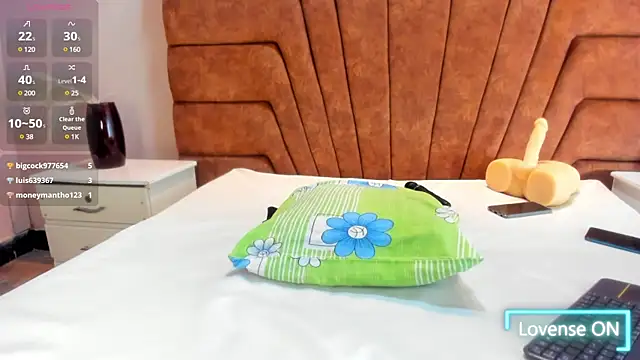 NIKI SANTANA online show from 27, 1, 2025