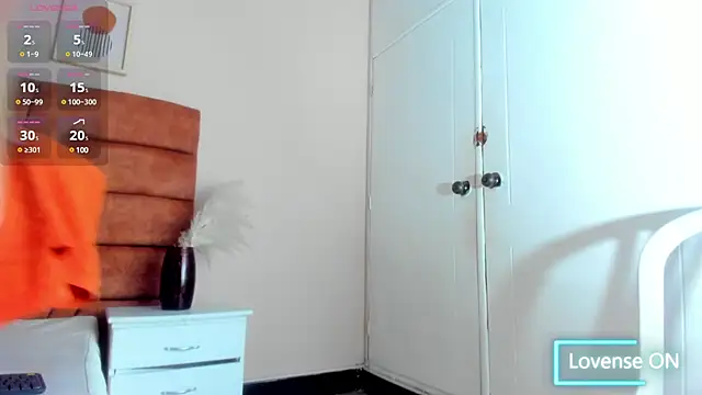 NIKI SANTANA online show from 5, 2, 2025