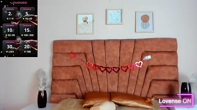 NIKI SANTANA online show from 17, 2, 2025