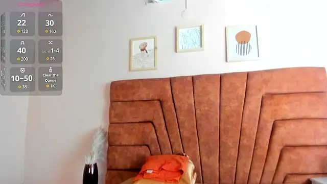 NIKI SANTANA online show from 1, 3, 2025