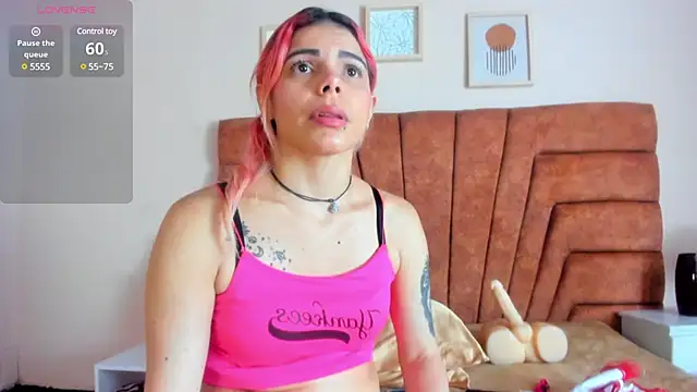 NIKI SANTANA online show from 3, 3, 2025