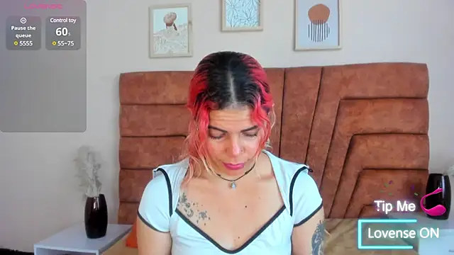 NIKI SANTANA online show from 4, 3, 2025