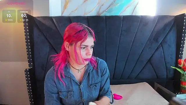 NIKI SANTANA online show from 20, 9, 2025