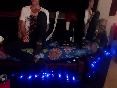 Snapshot of laye19 chatting on 27, 9, 2025 laye19 online show from 27, 9, 2025