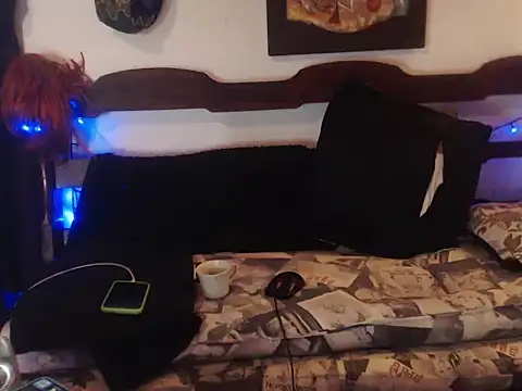 Snapshot of laye19 chatting on 1, 10, 2025 laye19 online show from 1, 10, 2025