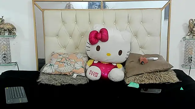 camila sex latina online show from 26, 1, 2025