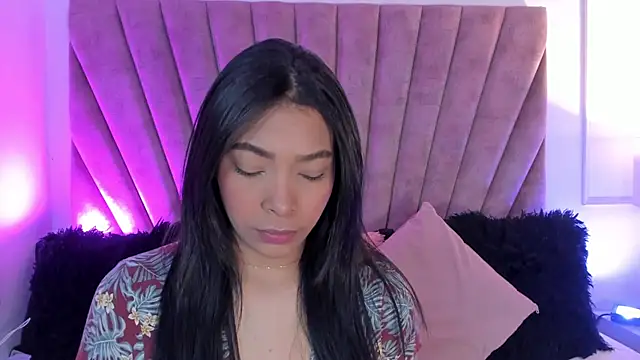 KarolRojas  online show from 22, 10, 2025