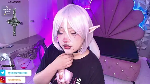 Snapshot of toky_doll chatting on 13, 10, 2025 toky doll online show from 13, 10, 2025