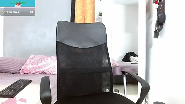 Snapshot of jeff_ross chatting on 29, 12, 2024 jeff ross online show from 29, 12, 2024