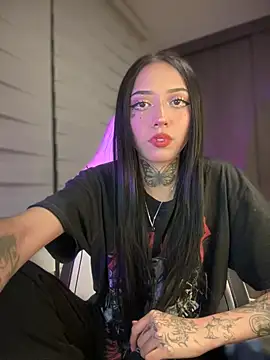 Snapshot of ANDREA_FERRY chatting on 2, 2, 2025 ANDREA FERRY online show from 2, 2, 2025