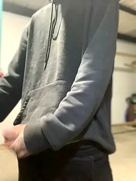 Snapshot of 27powercm chatting on 1, 10, 2025 27powercm online show from 1, 10, 2025