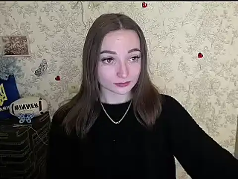  Barbie Kiss  online show from 10, 12, 2024