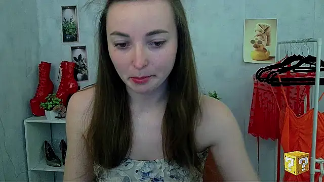  Barbie Kiss  online show from 4, 5, 2026