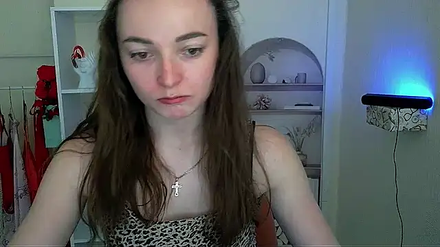  Barbie Kiss  online show from 11, 5, 2026