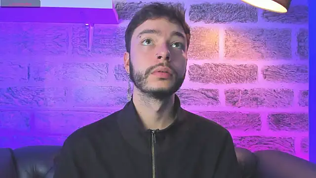 Snapshot of noah_ricci chatting on 17, 11, 2025 noah ricci online show from 17, 11, 2025