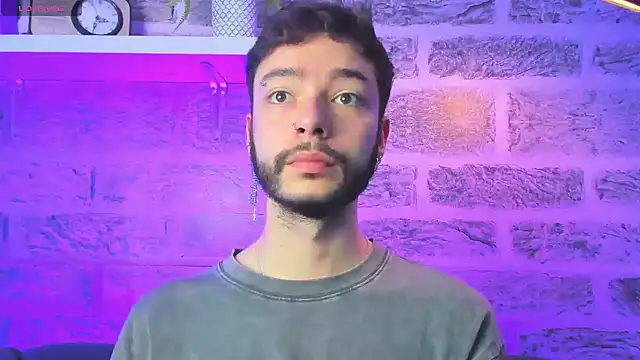 Snapshot of noah_ricci chatting on 24, 11, 2025 noah ricci online show from 24, 11, 2025