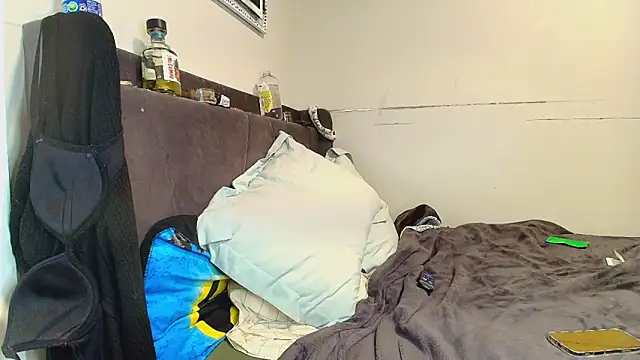 Naomiruty online show from 12, 9, 2025