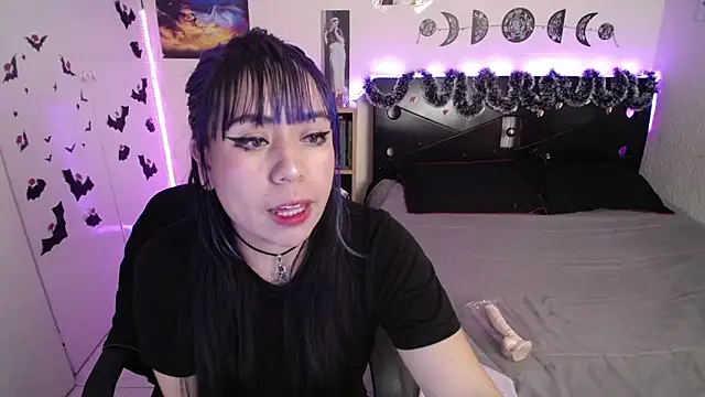 Snapshot of _dhalia1_ chatting on 8, 1, 2025 dhalia1 online show from 8, 1, 2025