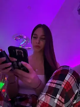 EricaWalls online show from 6, 12, 2024