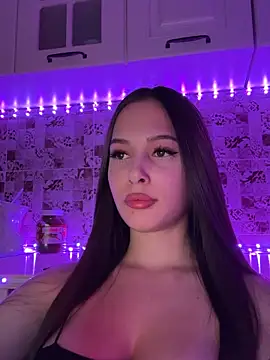 EricaWalls online show from 8, 2, 2025