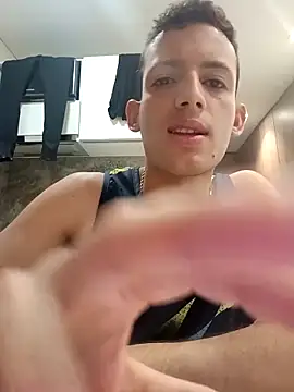 Snapshot of Duvan_Martinez23 chatting on 10, 5, 2026 Duvan Martinez23 online show from 10, 5, 2026