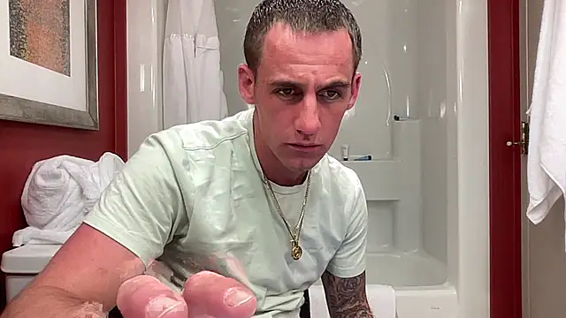 Snapshot of PeytonJohnn chatting on 27, 9, 2025 PeytonJohnn online show from 27, 9, 2025