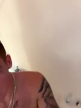 Snapshot of PeytonJohnn chatting on 28, 9, 2025 PeytonJohnn online show from 28, 9, 2025