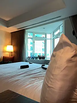 Snapshot of PeytonJohnn chatting on 2, 10, 2025 PeytonJohnn online show from 2, 10, 2025