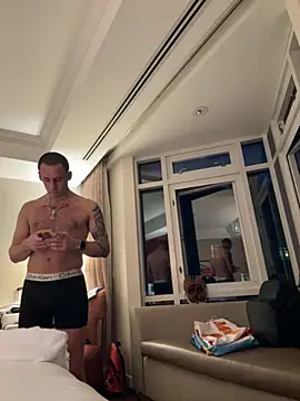 Snapshot of PeytonJohnn chatting on 6, 10, 2025 PeytonJohnn online show from 6, 10, 2025