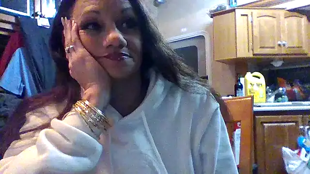 Snapshot of ALLURET4U chatting on 12, 3, 2025 ALLURET4U online show from 12, 3, 2025