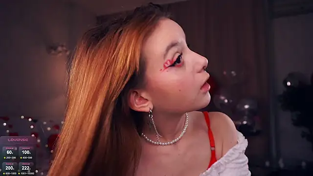 Snapshot of DevonaBucher chatting on 14, 2, 2025 DevonaBucher online show from 14, 2, 2025
