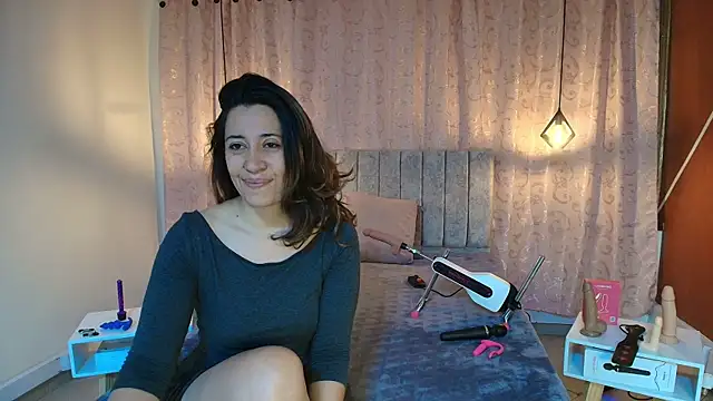 VioletaScott  online show from 14, 11, 2025