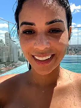 Laisabrazil online show from 22, 10, 2025