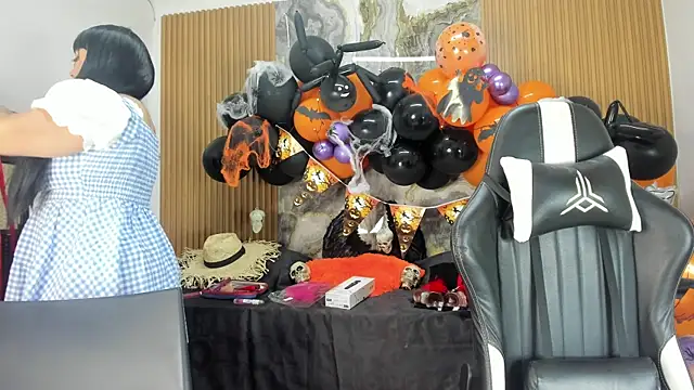 Danna topless online show from 30, 10, 2025