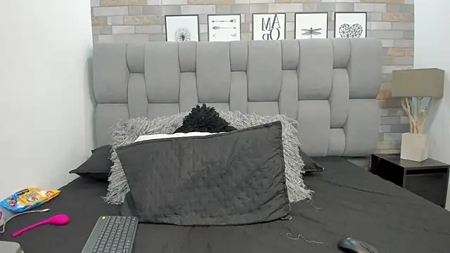 Snapshot of KariinaTaylor chatting on 27, 10, 2025 KariinaTaylor online show from 27, 10, 2025