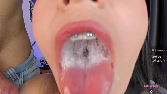 Snapshot of Aprilx1 chatting on 10, 10, 2025 Aprilx1 online show from 10, 10, 2025