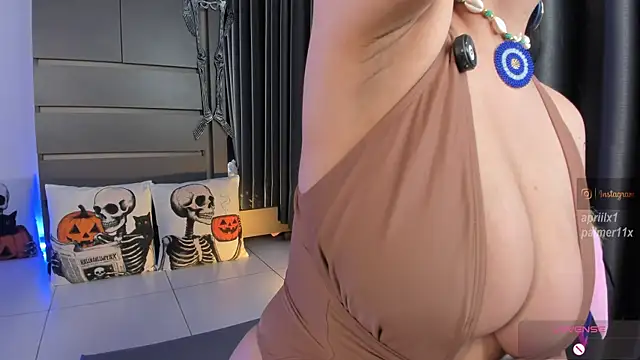 Snapshot of Aprilx1 chatting on 24, 10, 2025 Aprilx1 online show from 24, 10, 2025