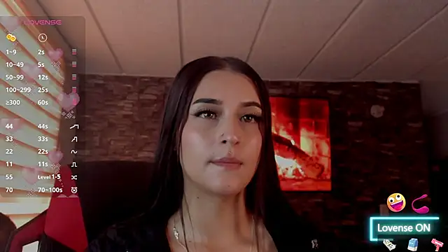 Snapshot of Charlotte_greys chatting on 6, 1, 2026 Charlotte greys online show from 6, 1, 2026