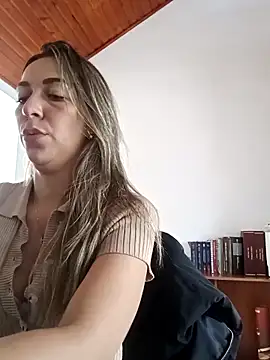 Snapshot of rachellboom chatting on 7, 10, 2025 rachellboom online show from 7, 10, 2025