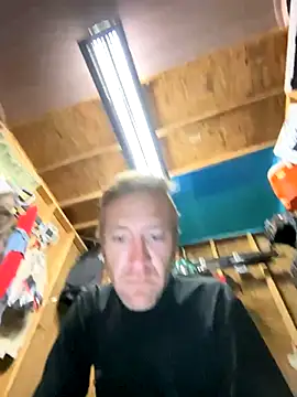 bentoverblonde online show from 2, 11, 2025