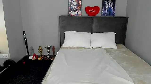 Snapshot of MuscleXXXBarbie chatting on 22, 4, 2026 MuscleXXXBarbie online show from 22, 4, 2026