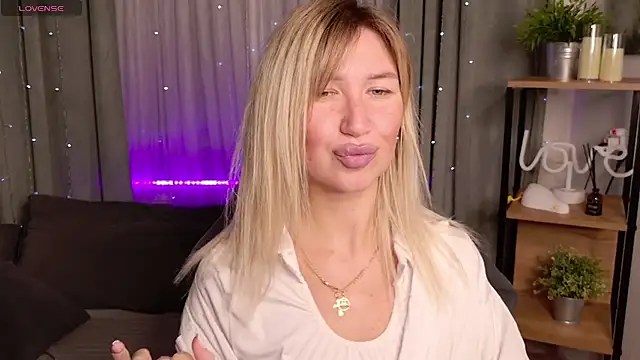 MilaBott online show from 22, 9, 2025